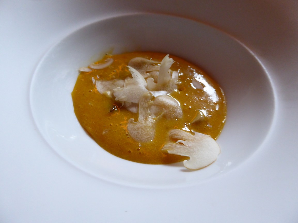 Scrambled eggs with St. George's mushrooms